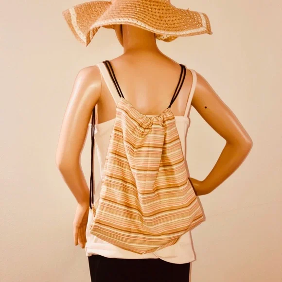 Drawstring backpack - Picture 2 of 4